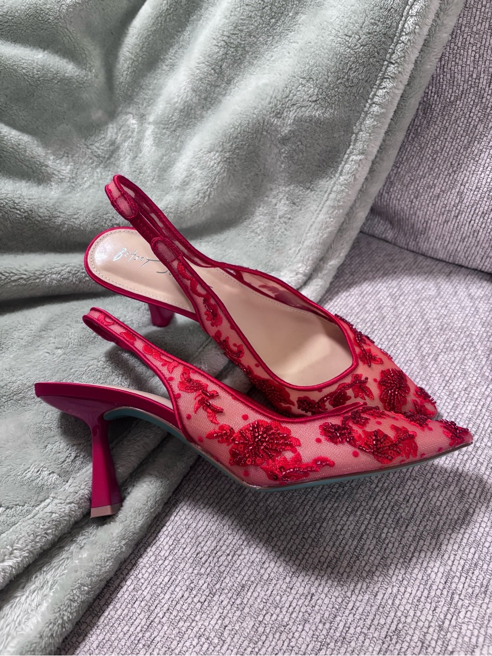 ✨Nikki Red Betsey Johnson Heels Size 8.5 - Picture 4 of 12